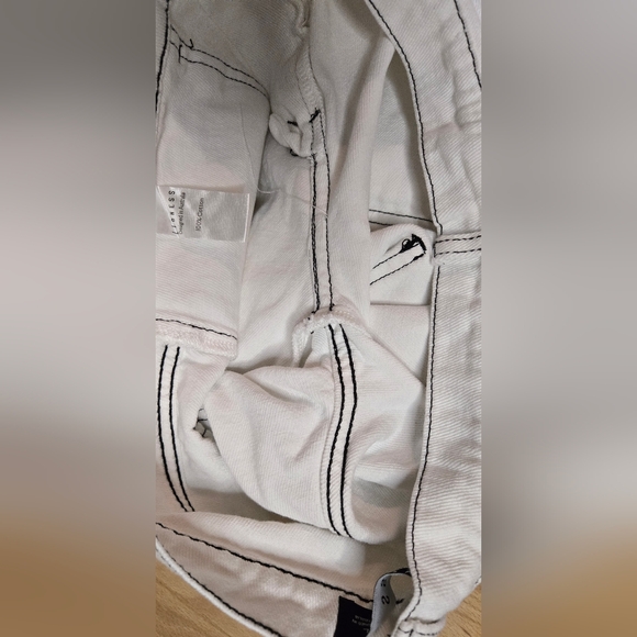 Lioness Miami Vice White Relaxed Cargo Jean NWOT - Picture 12 of 13